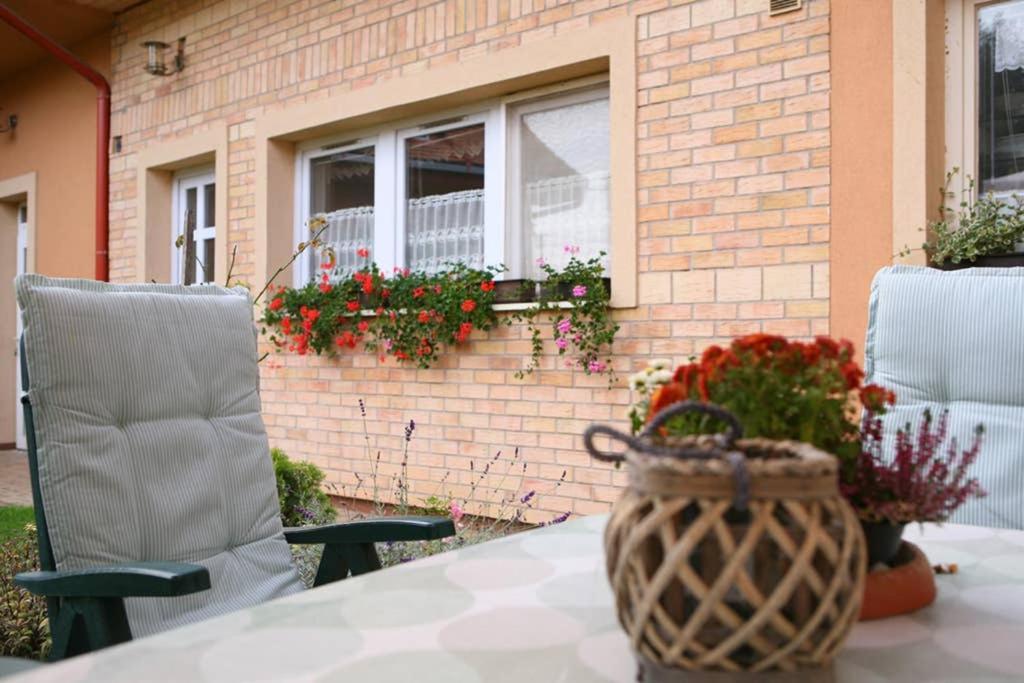 Székesfehérvár Teubel Apartman 2 מראה חיצוני תמונה